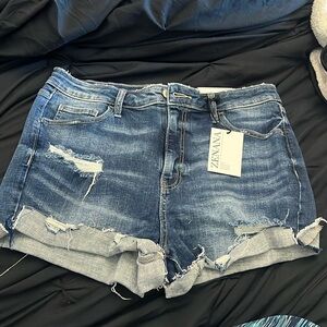NWT - Zenana brand jean shorts
